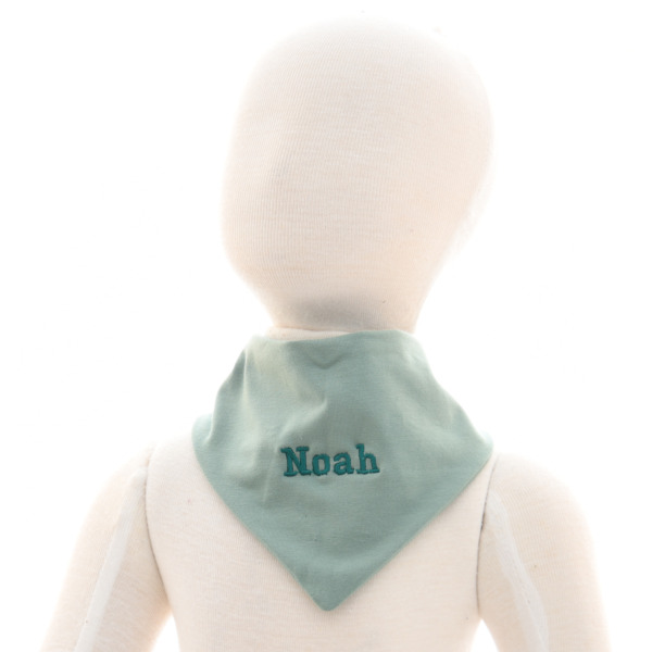 Halstuch bestickt mit Namen
